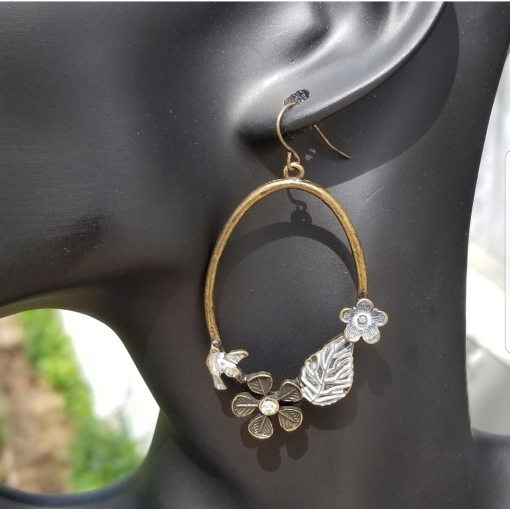 VINTAGE ANTIQUED BRASS BLUE BIRD & FLOWERS DROP HOOP STYLE EARRINGS